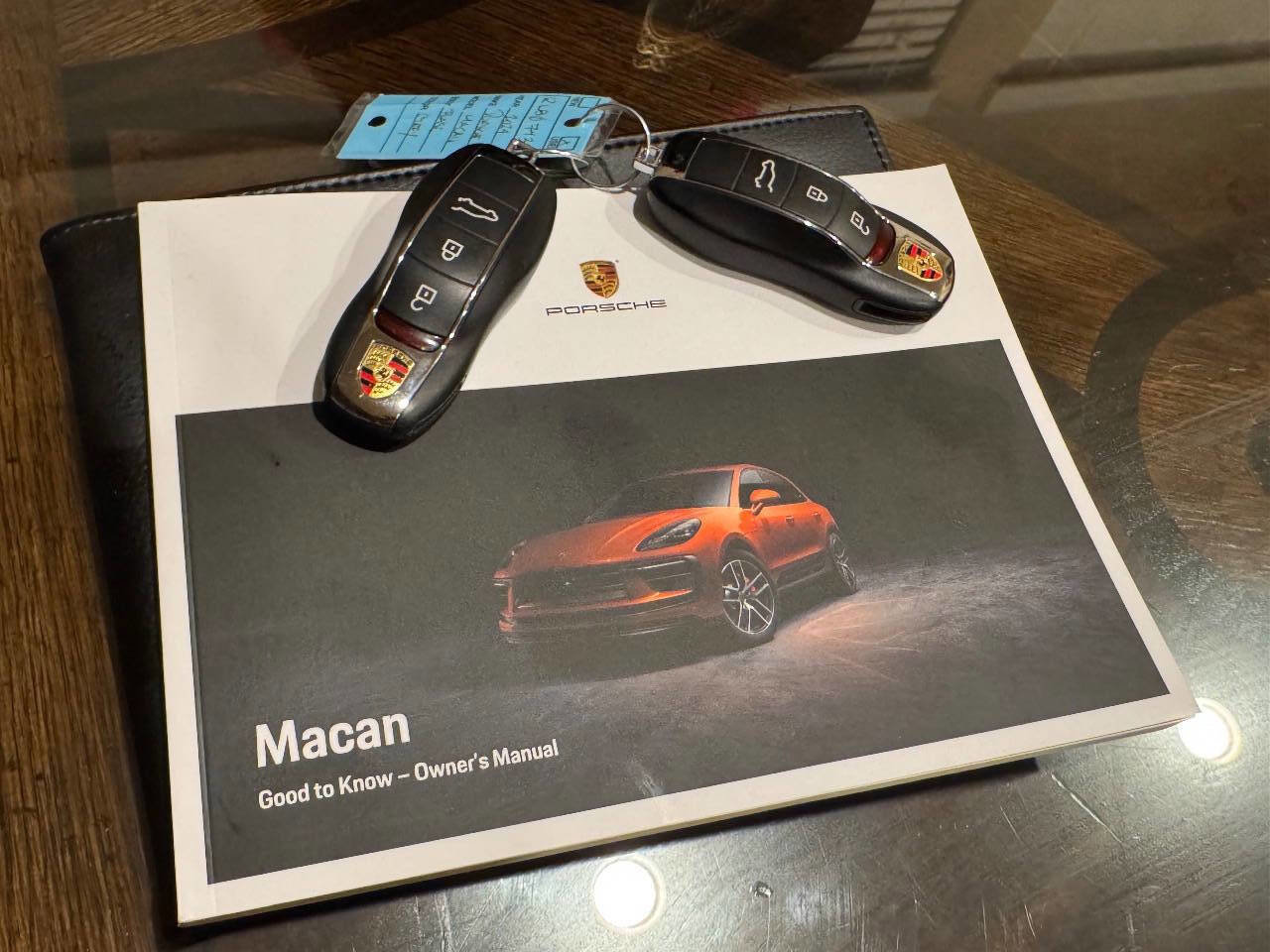 Used 2024 Porsche Macan w/ Premium Plus Package image 19