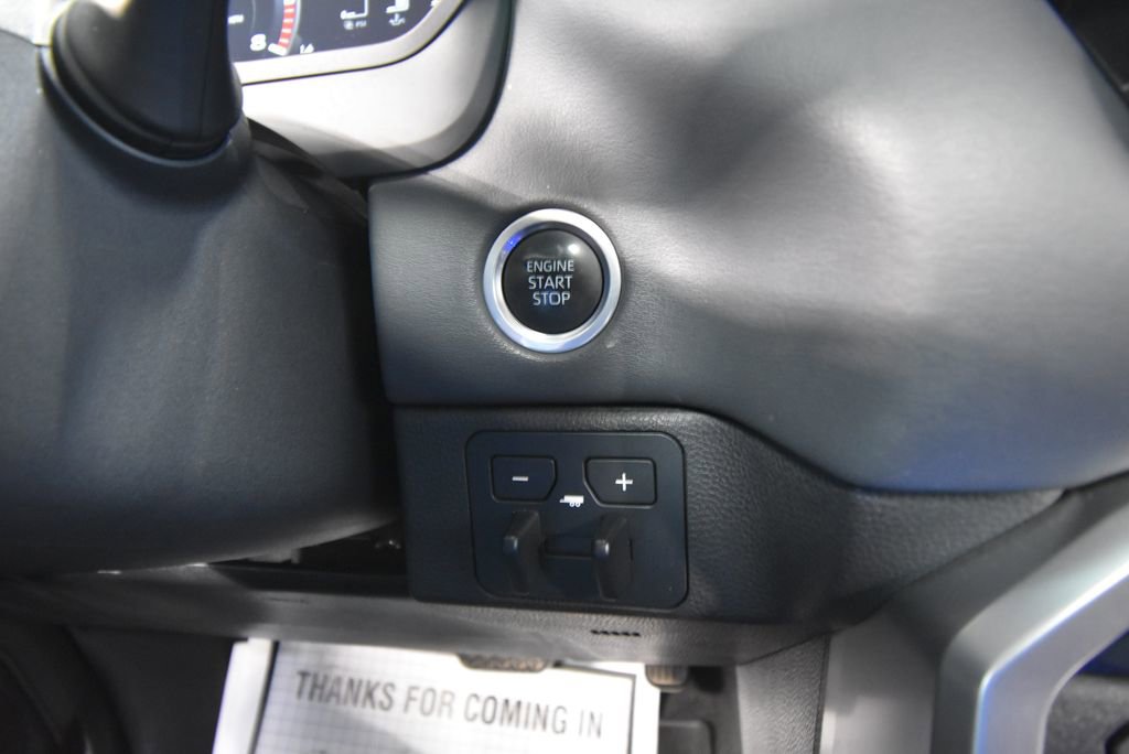 Used 2022 Toyota Tundra Platinum w/ Advanced Package AWD/4WD image 17
