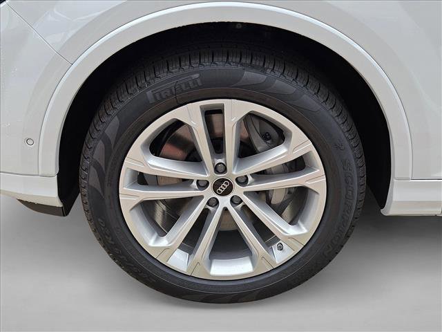Certified 2025 Audi Q7 3.0T Premium Plus image 10