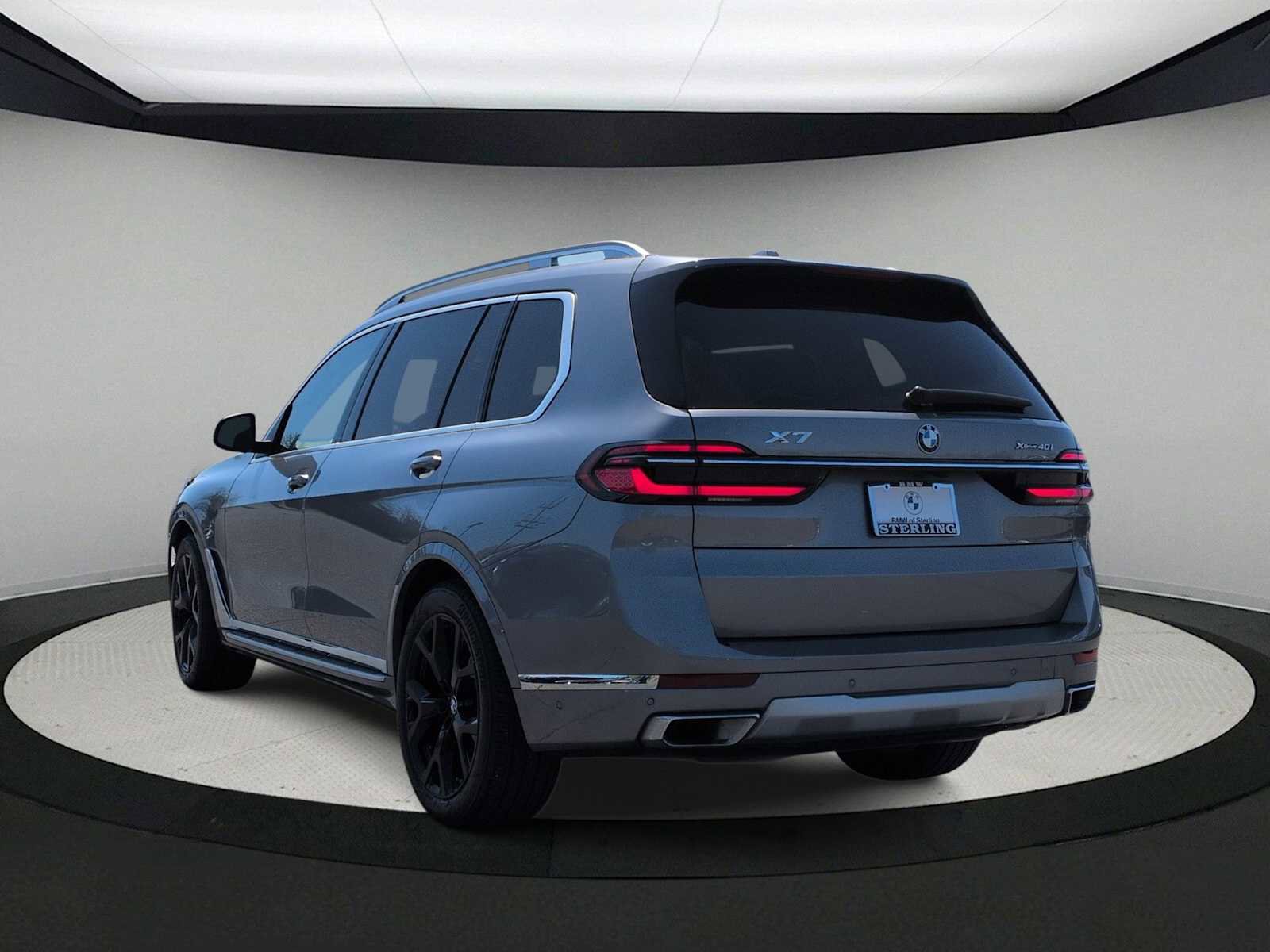 Used 2024 BMW X7 xDrive40i image 6