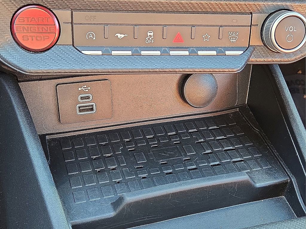 Used 2024 Ford Mustang Premium image 27