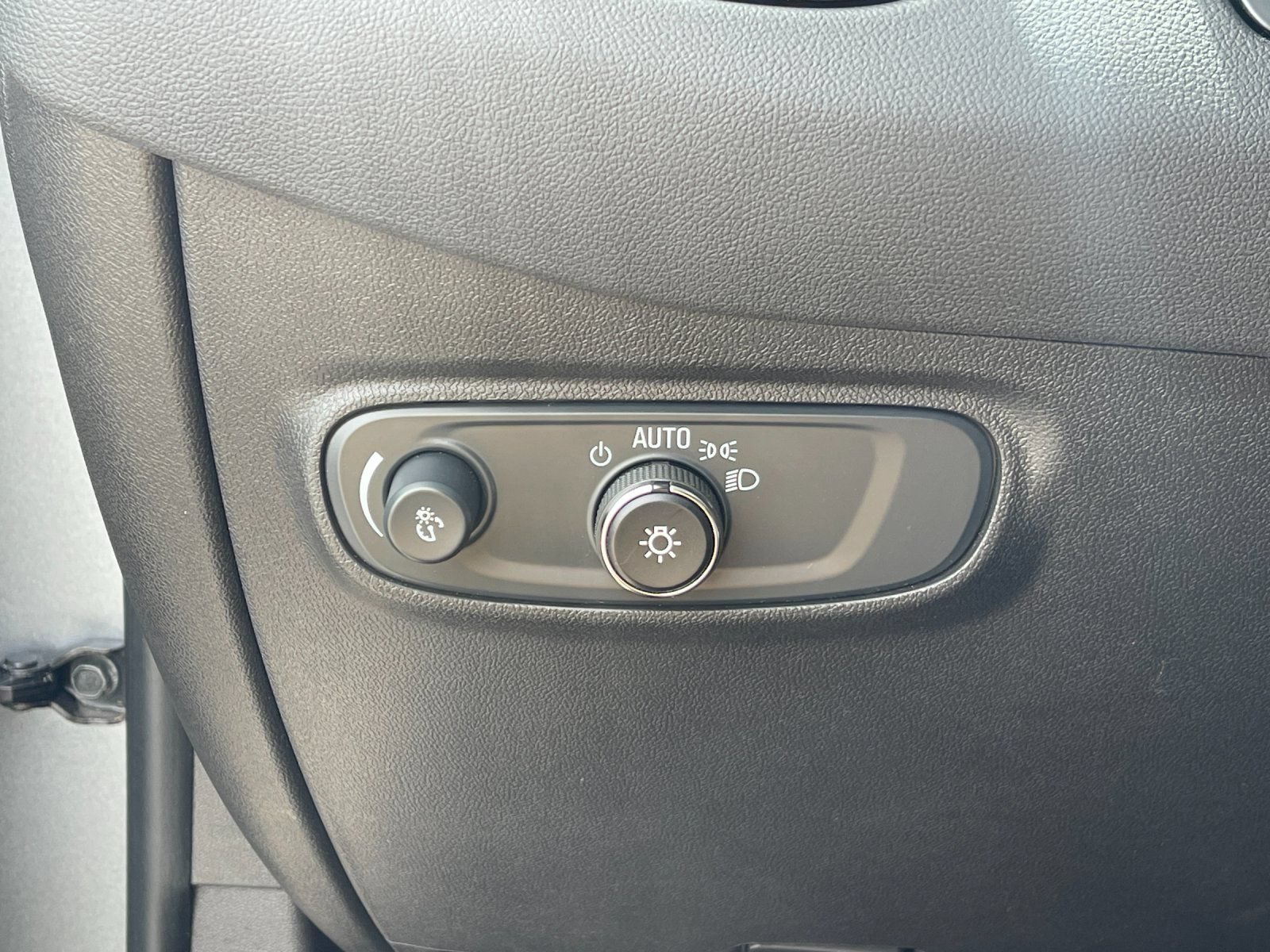 Used 2024 Chevrolet Equinox LT AWD/4WD image 30