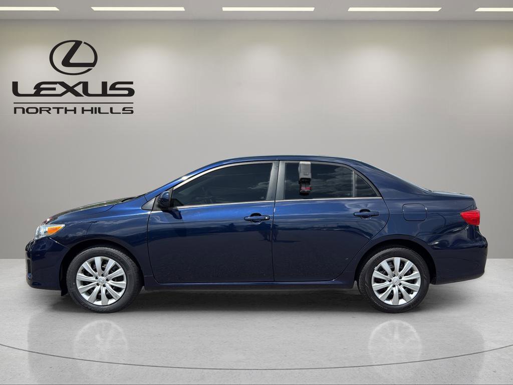 Used 2013 Toyota Corolla LE FWD image 9