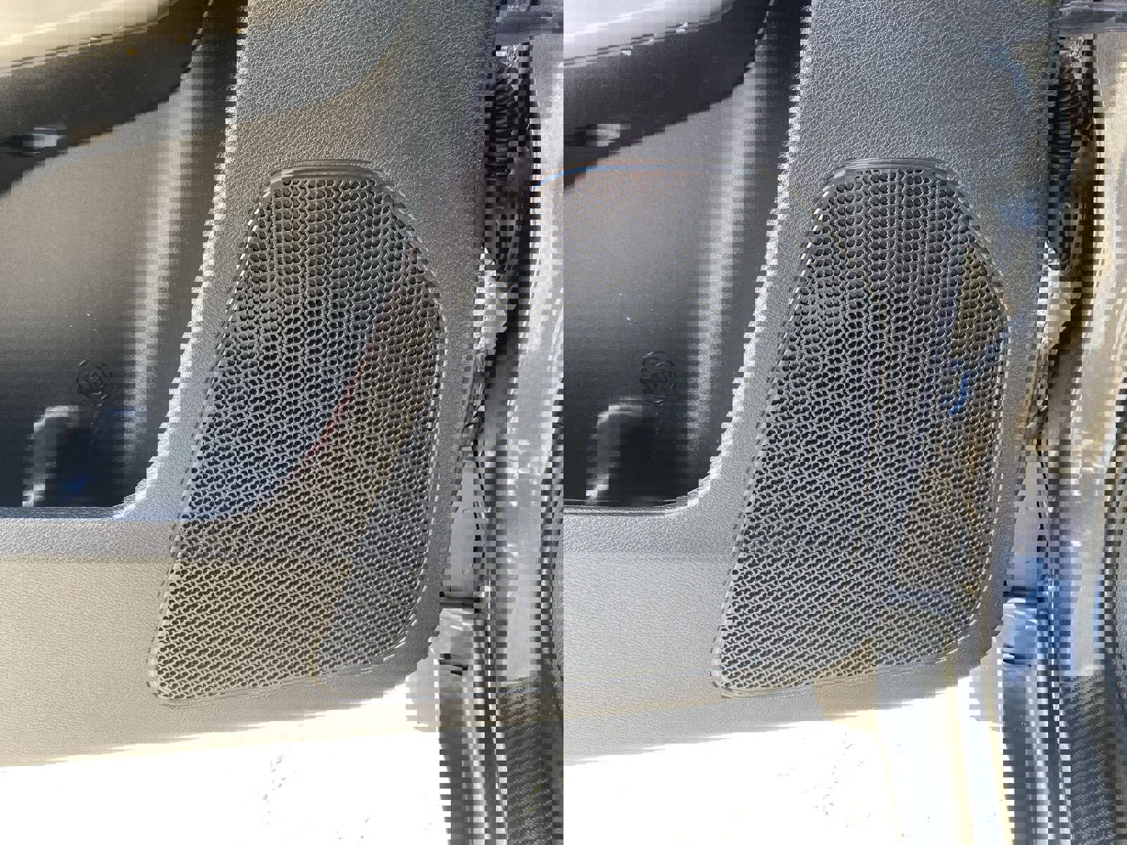 Used 2020 Jeep Cherokee Latitude Plus w/ Cold Weather Group image 29