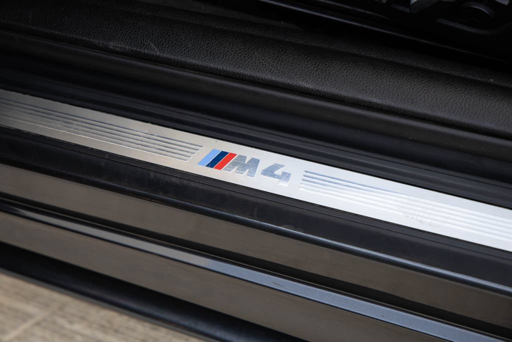 Used 2016 BMW M4 Convertible RWD image 30