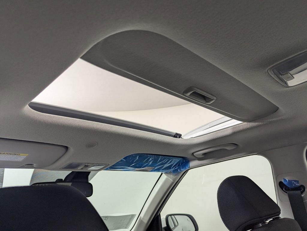 New 2026 Hyundai Venue SEL FWD image 24