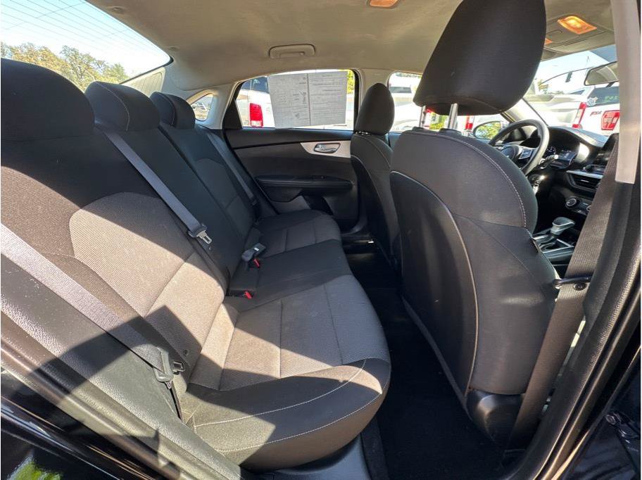 Used 2023 Kia Forte LXS FWD image 12