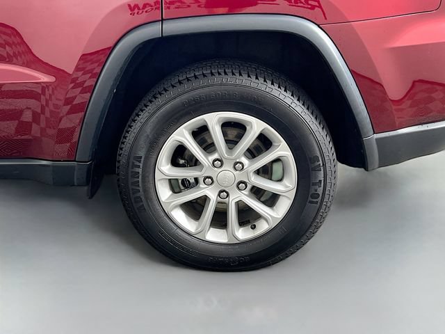 Used 2021 Jeep Grand Cherokee Laredo AWD/4WD image 32