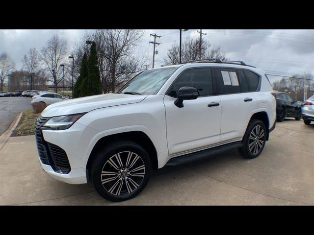 Certified 2025 Lexus LX 700h Luxury w/ Appearance Package image 4