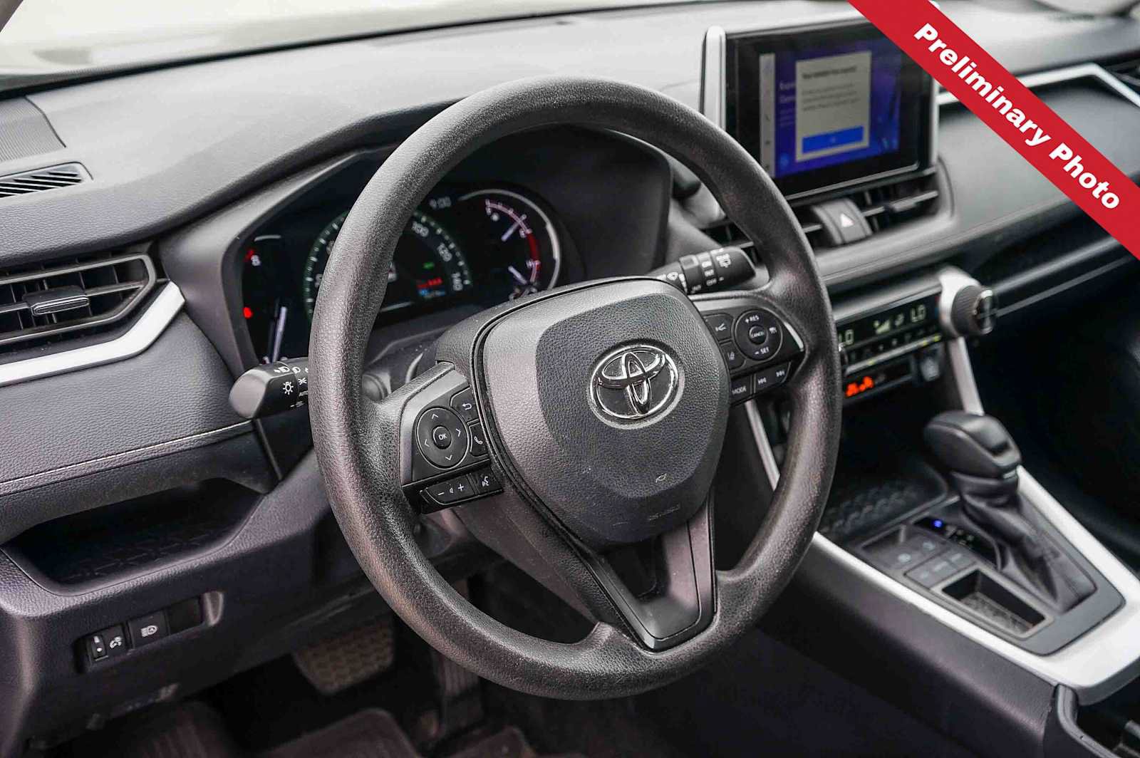 Used 2024 Toyota RAV4 XLE FWD image 14