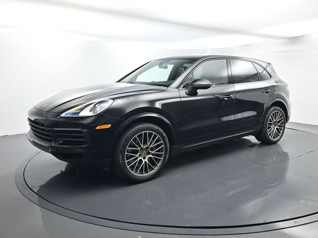 Certified 2023 Porsche Cayenne Platinum Edition image 1