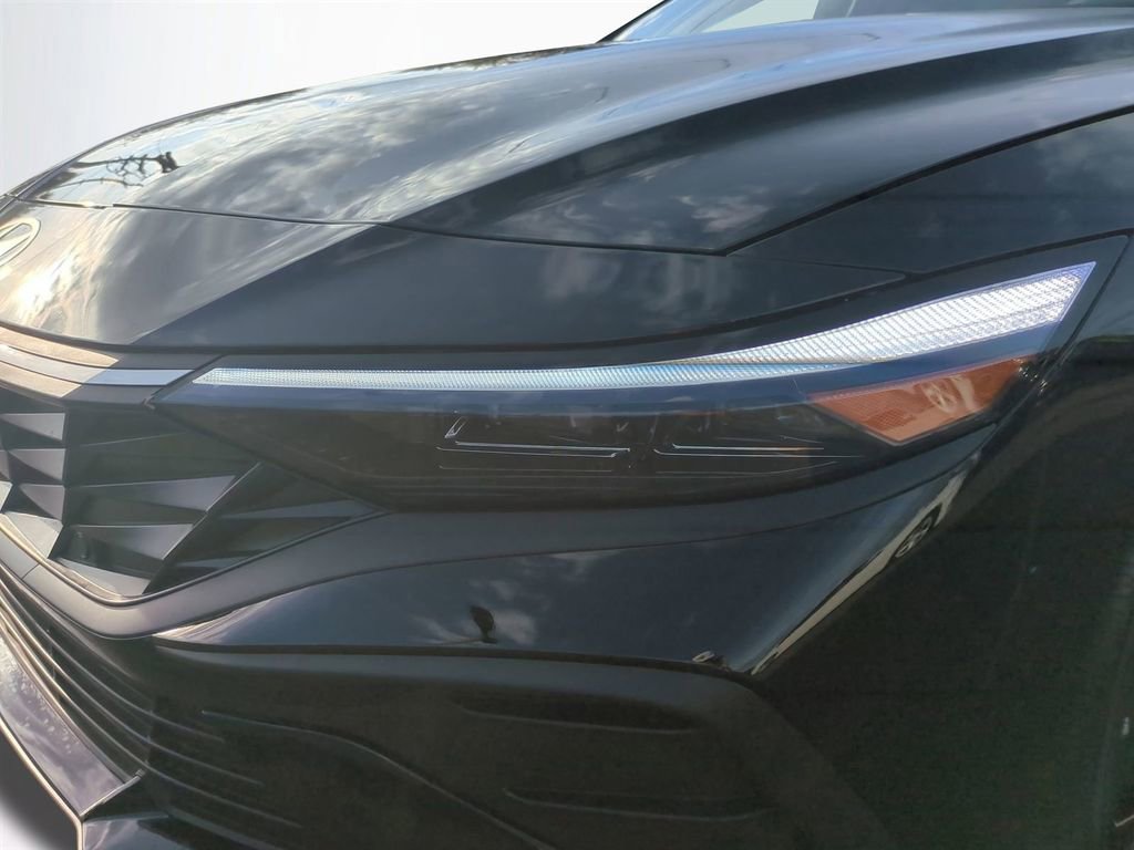 New 2026 Hyundai Elantra Sport image 10