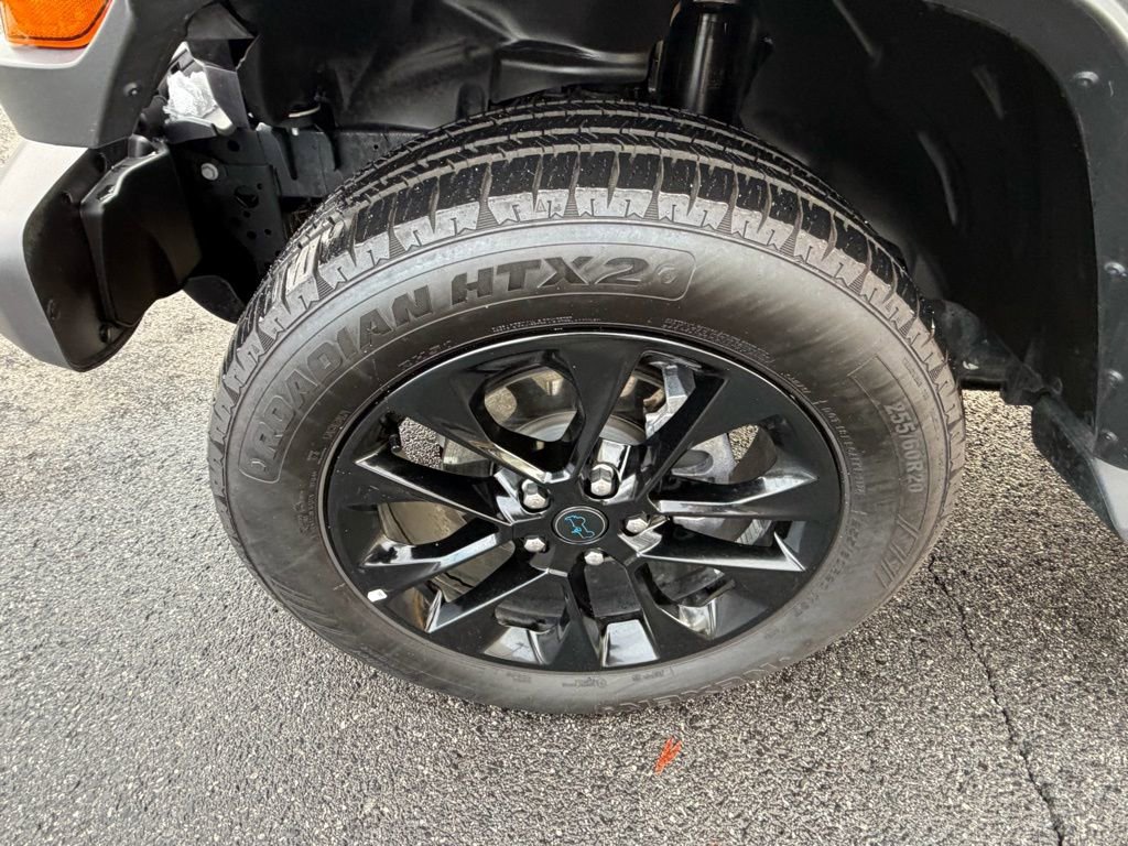 Certified 2025 Jeep Wrangler Unlimited Sahara image 13