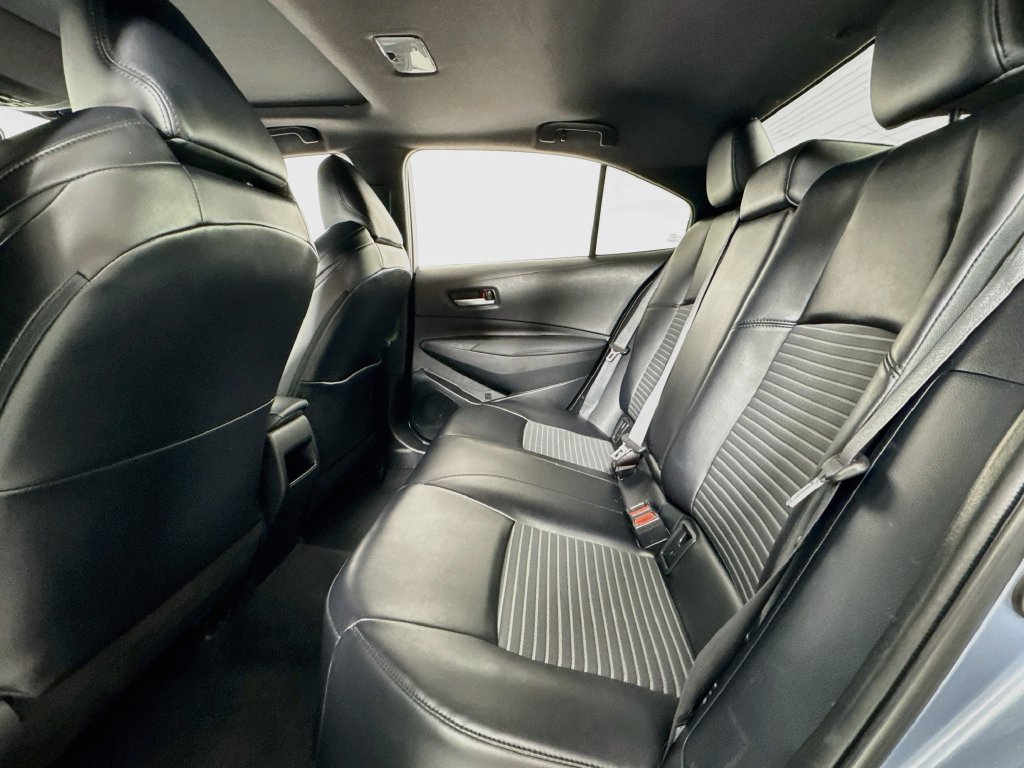 Used 2022 Toyota Corolla XSE w/ Carpet Mat Package (TMS) FWD image 11