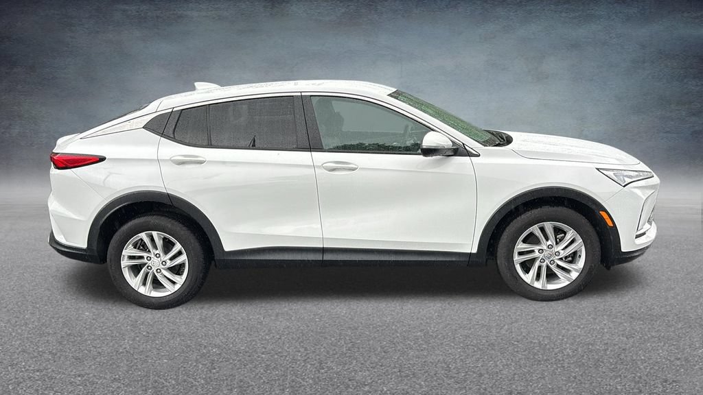 Used 2025 Buick Envista Preferred FWD image 29
