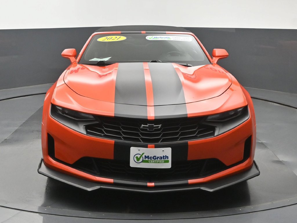 Used 2021 Chevrolet Camaro LT RWD image 6
