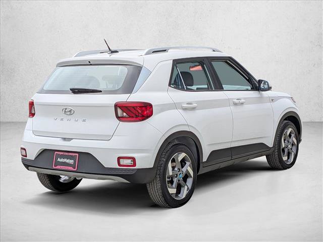 New 2026 Hyundai Venue SEL FWD image 2
