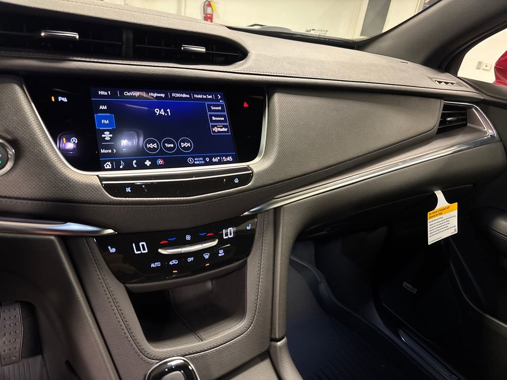 New 2026 Cadillac XT5 Luxury w/ LPO, Floor Liner Package image 34