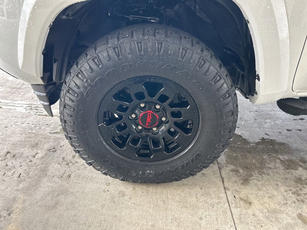 Used 2022 Toyota Tacoma 2WD Double Cab image 13