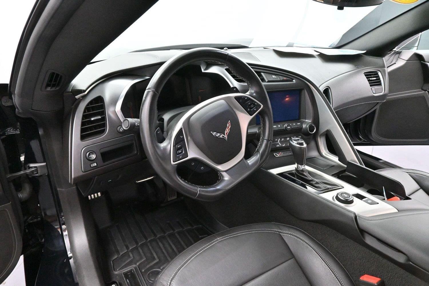 Used 2019 Chevrolet Corvette Stingray Coupe w/ Carbon Flash Badge Package RWD image 15