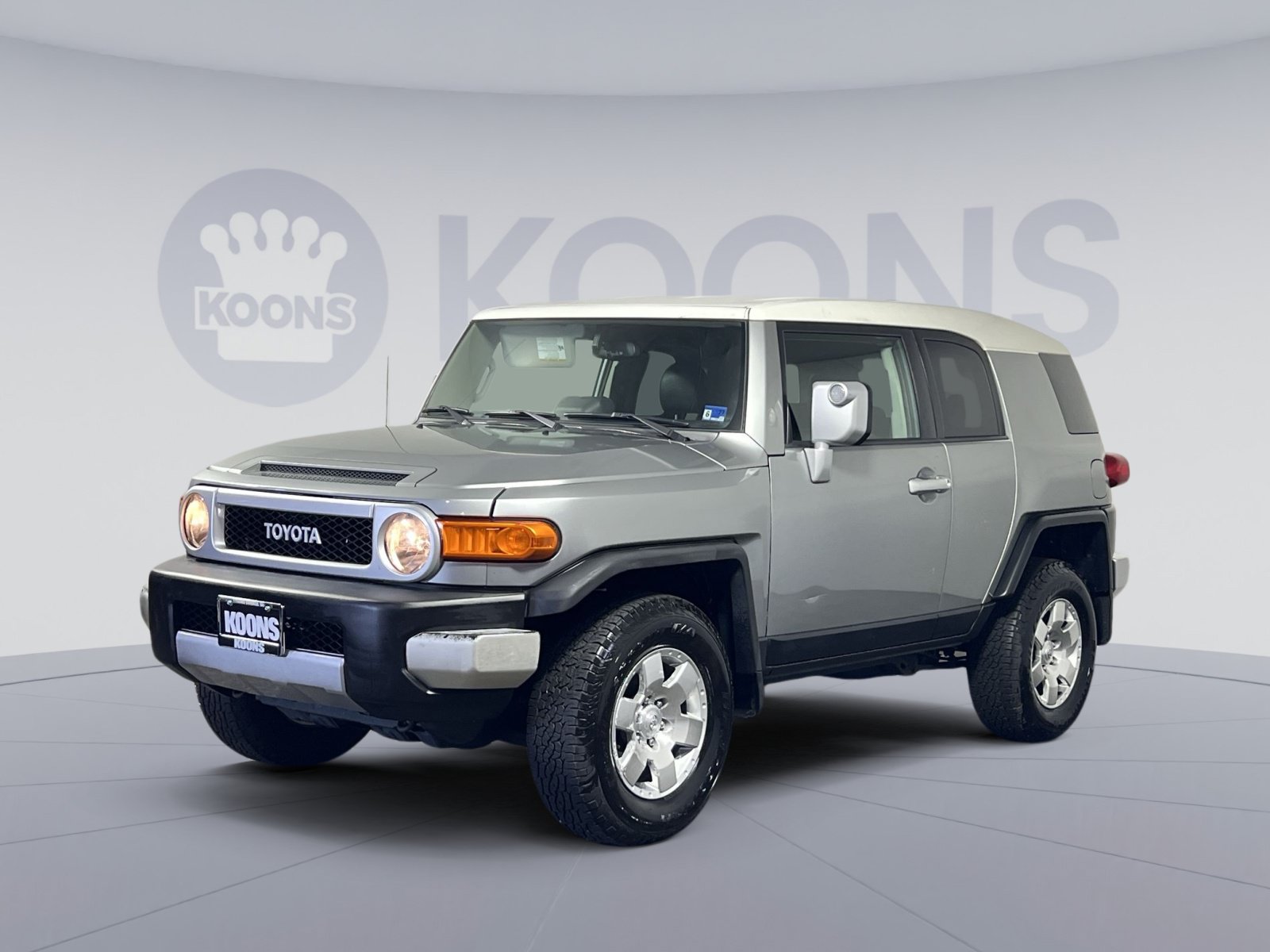 Used 2010 Toyota FJ Cruiser 4WD image 1