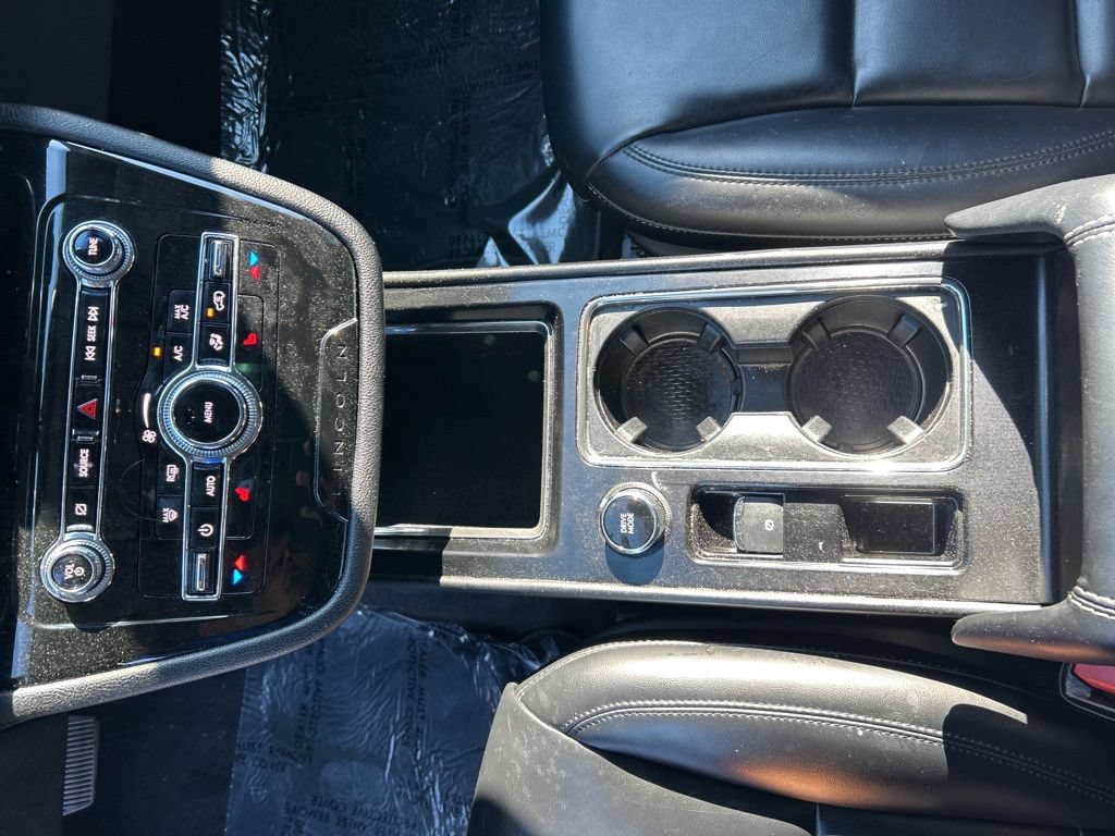 Used 2021 Lincoln Corsair FWD w/ Convenience Package image 14