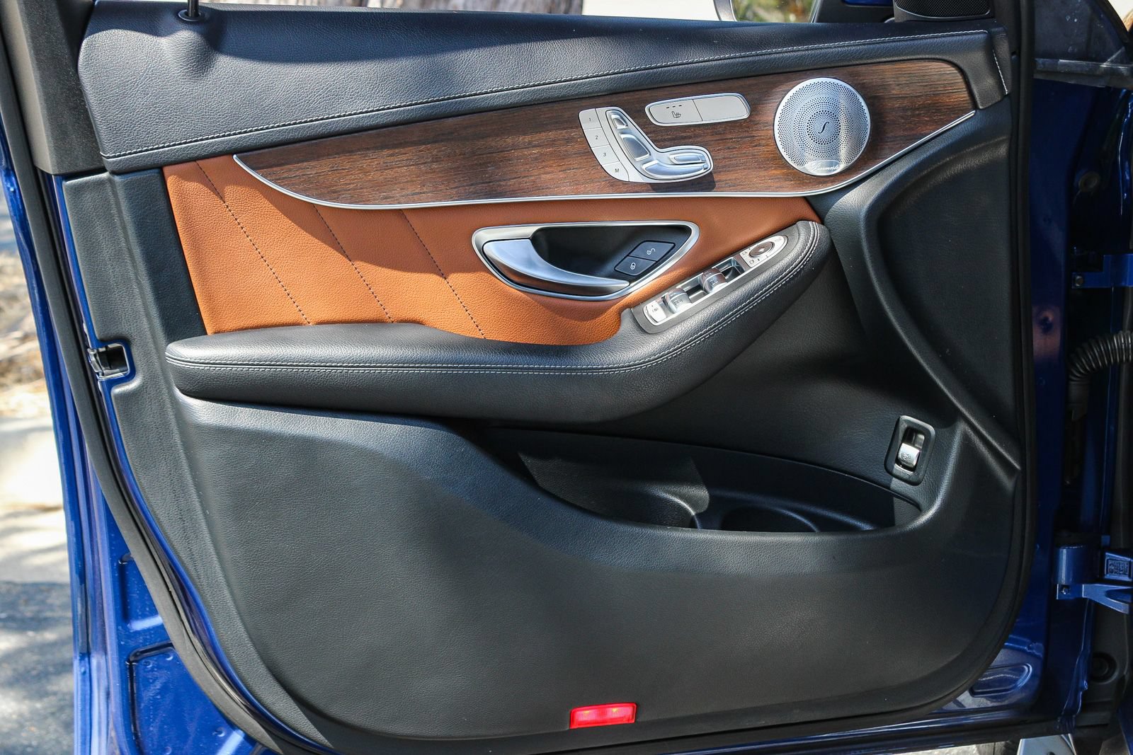Certified 2020 Mercedes-Benz GLC 43 AMG 4MATIC image 24