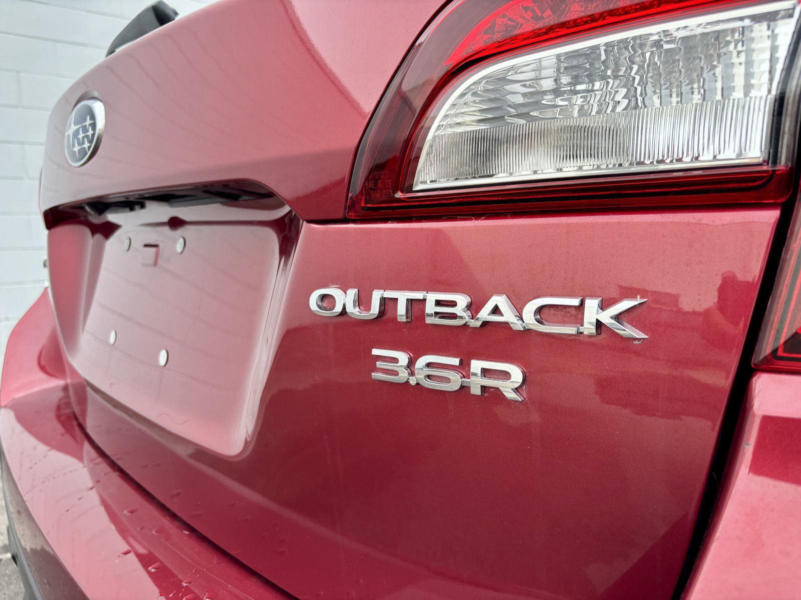 Used 2019 Subaru Outback 3.6R Limited AWD/4WD image 22