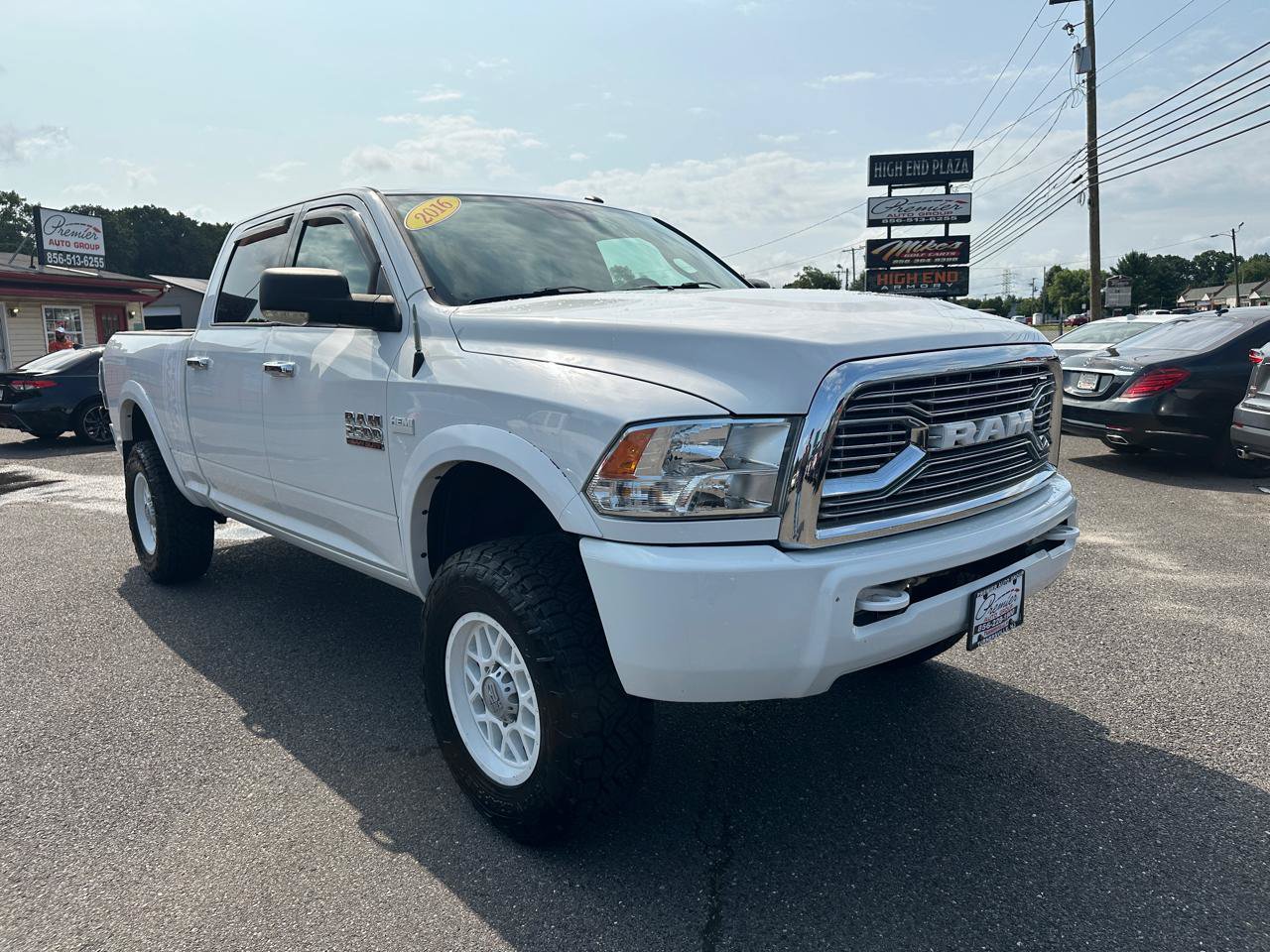 Used 2016 RAM 2500 SLT AWD/4WD image 3