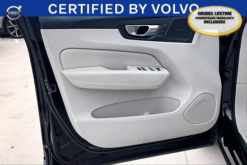 Used 2024 Volvo XC60 B5 Plus w/ Protection Package Premier image 23
