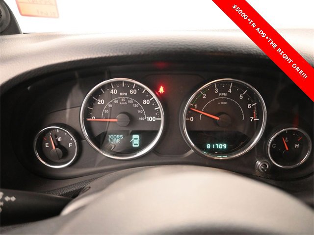 Used 2012 Jeep Wrangler Unlimited Sahara image 14