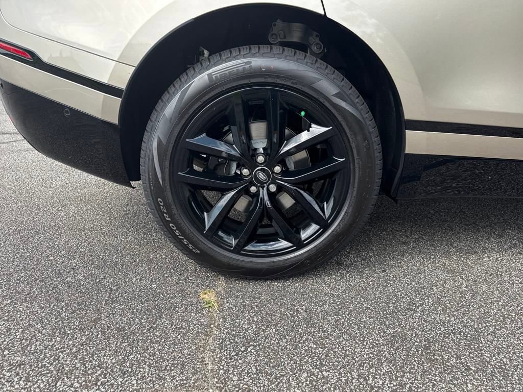 New 2026 Land Rover Range Rover Velar Dynamic SE image 25