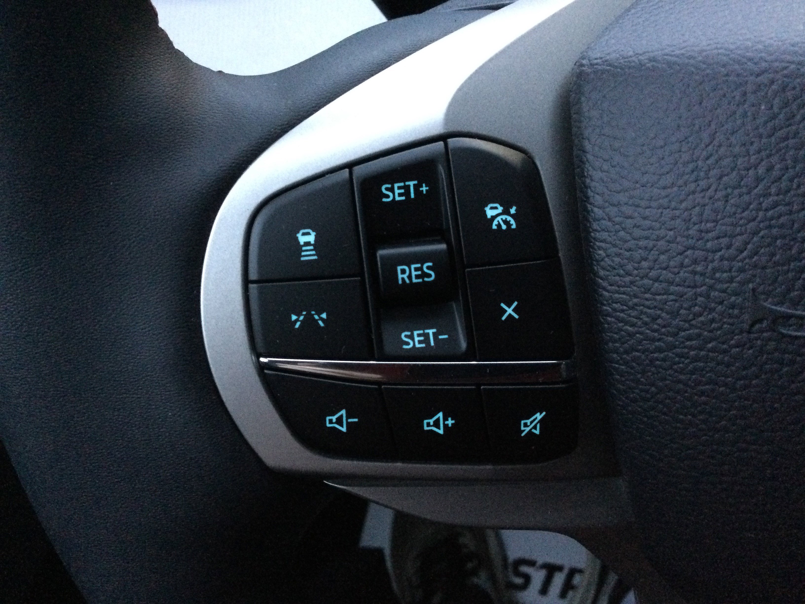 New 2026 Ford Explorer Active w/ Active Comfort Package image 14