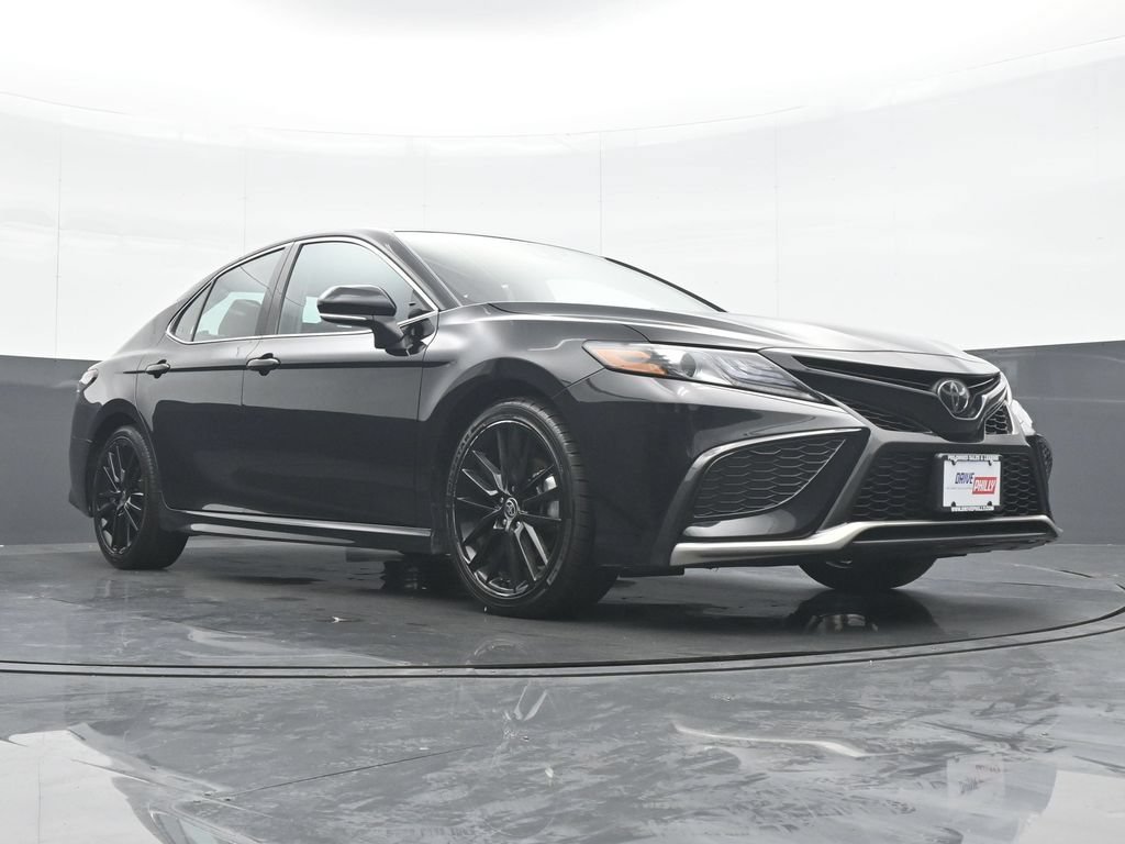 Used 2024 Toyota Camry XSE w/ Cold Weather Package FWD image 33