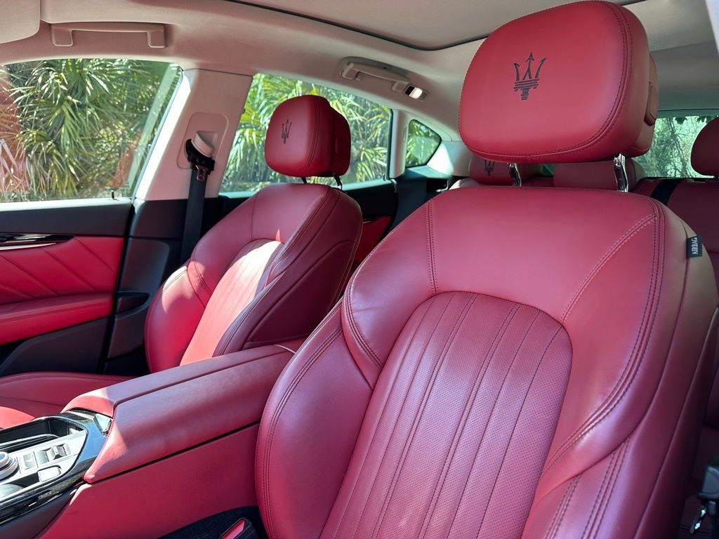 Used 2022 Maserati Levante GT image 18
