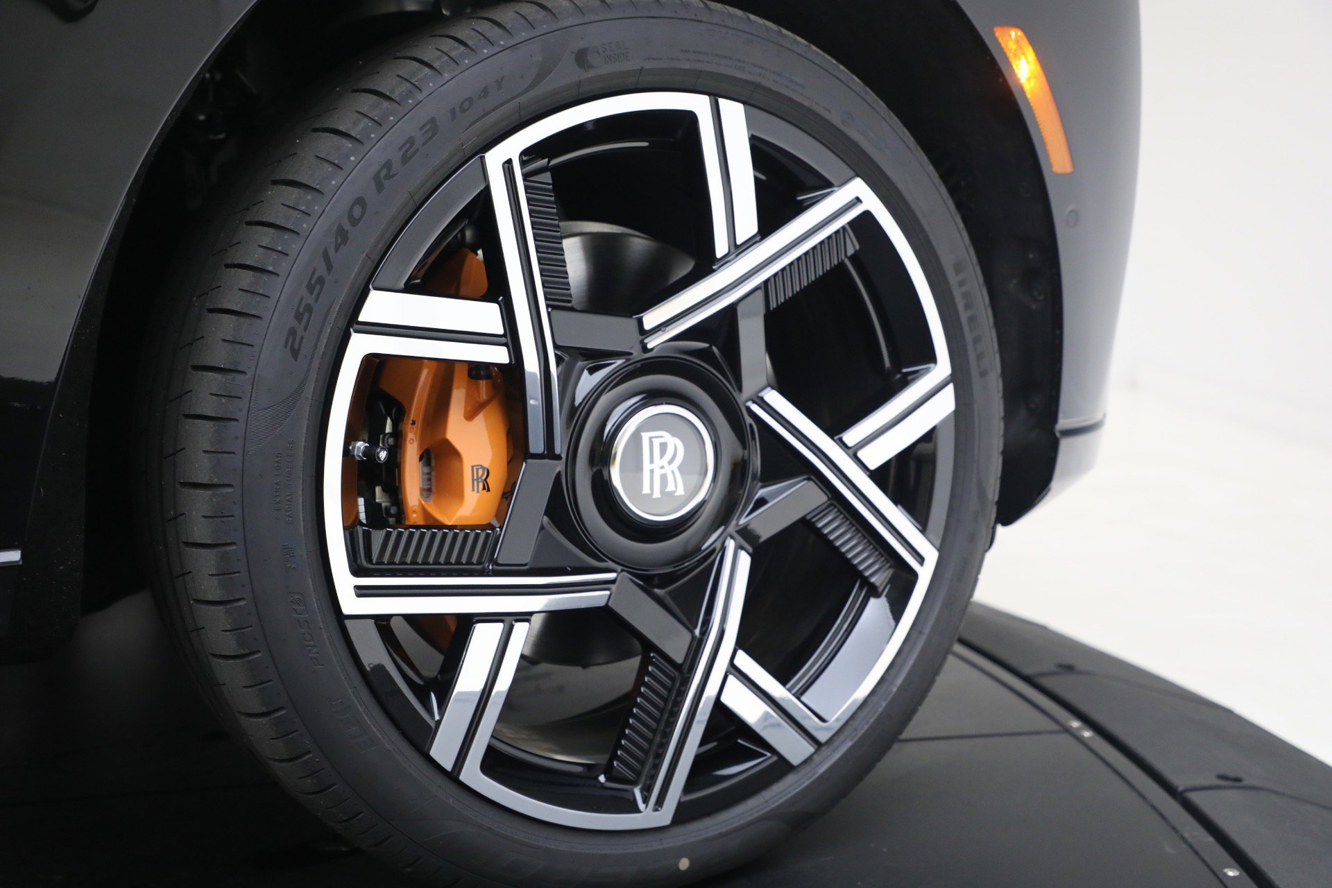 Certified 2026 Rolls-Royce Cullinan Black Badge image 16