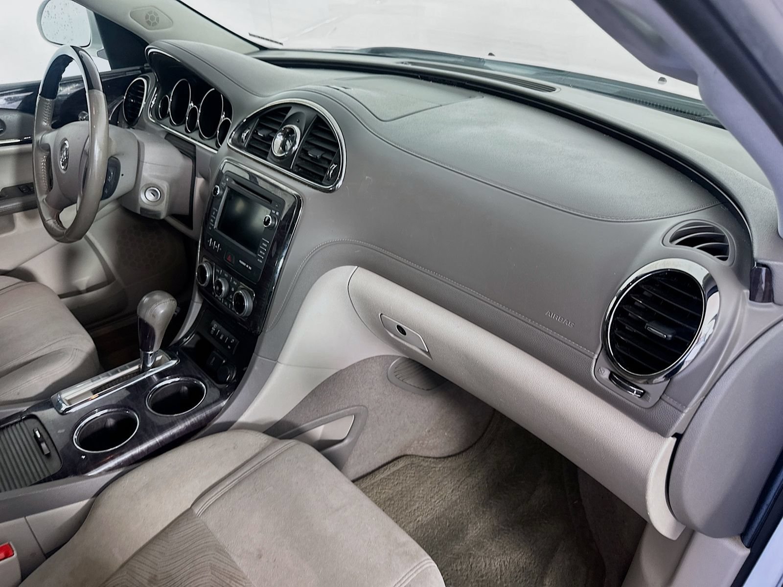 Used 2017 Buick Enclave Convenience FWD image 27