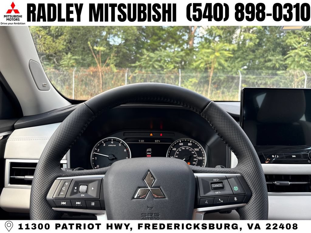 New 2026 Mitsubishi Outlander SE AWD/4WD image 6