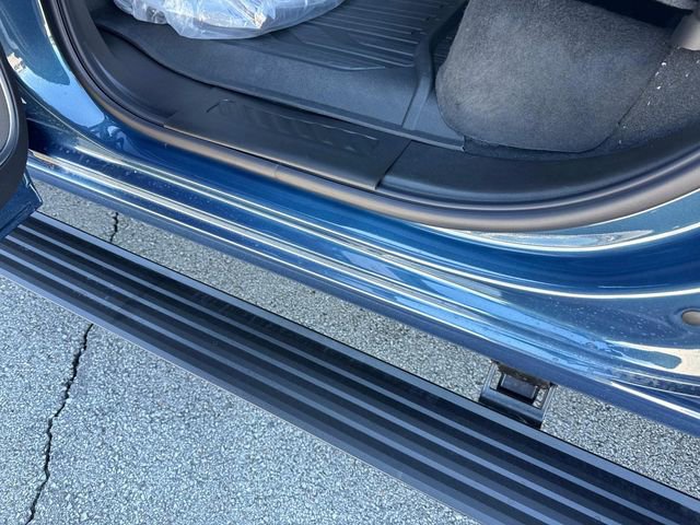 New 2026 GMC Sierra 2500 Denali Ultimate w/ LPO, Black Badging Package image 15