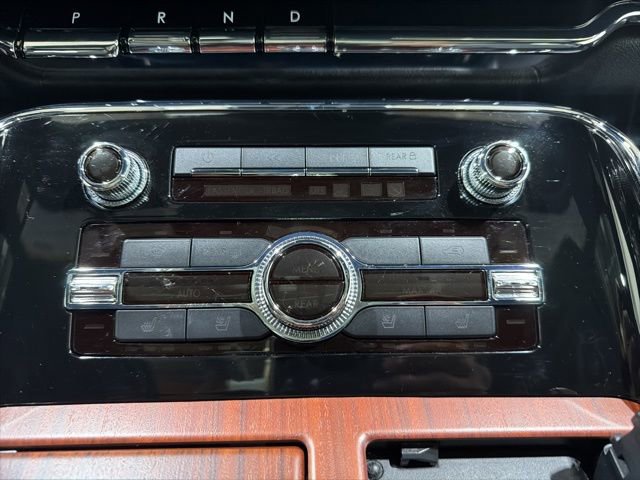 Used 2022 Lincoln Navigator Reserve AWD/4WD image 41