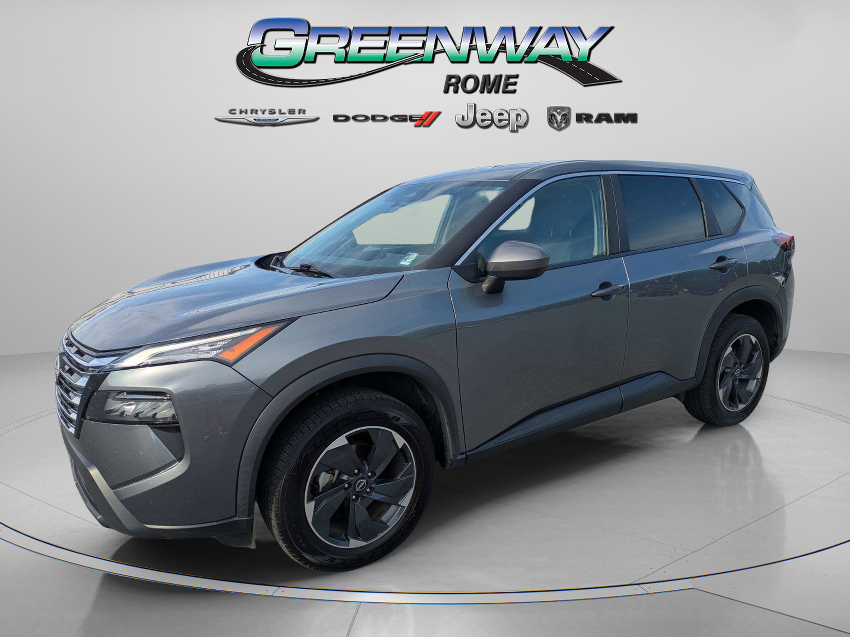 Used 2024 Nissan Rogue SV FWD image 4