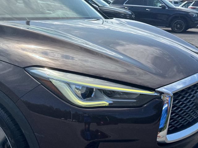Used 2020 INFINITI QX50 Luxe w/ Navigation Package FWD image 10