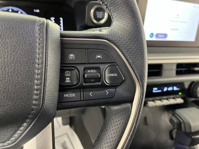 Used 2026 Toyota 4Runner SR5 AWD/4WD image 23