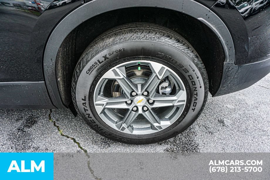 Used 2025 Chevrolet Blazer LT FWD image 17
