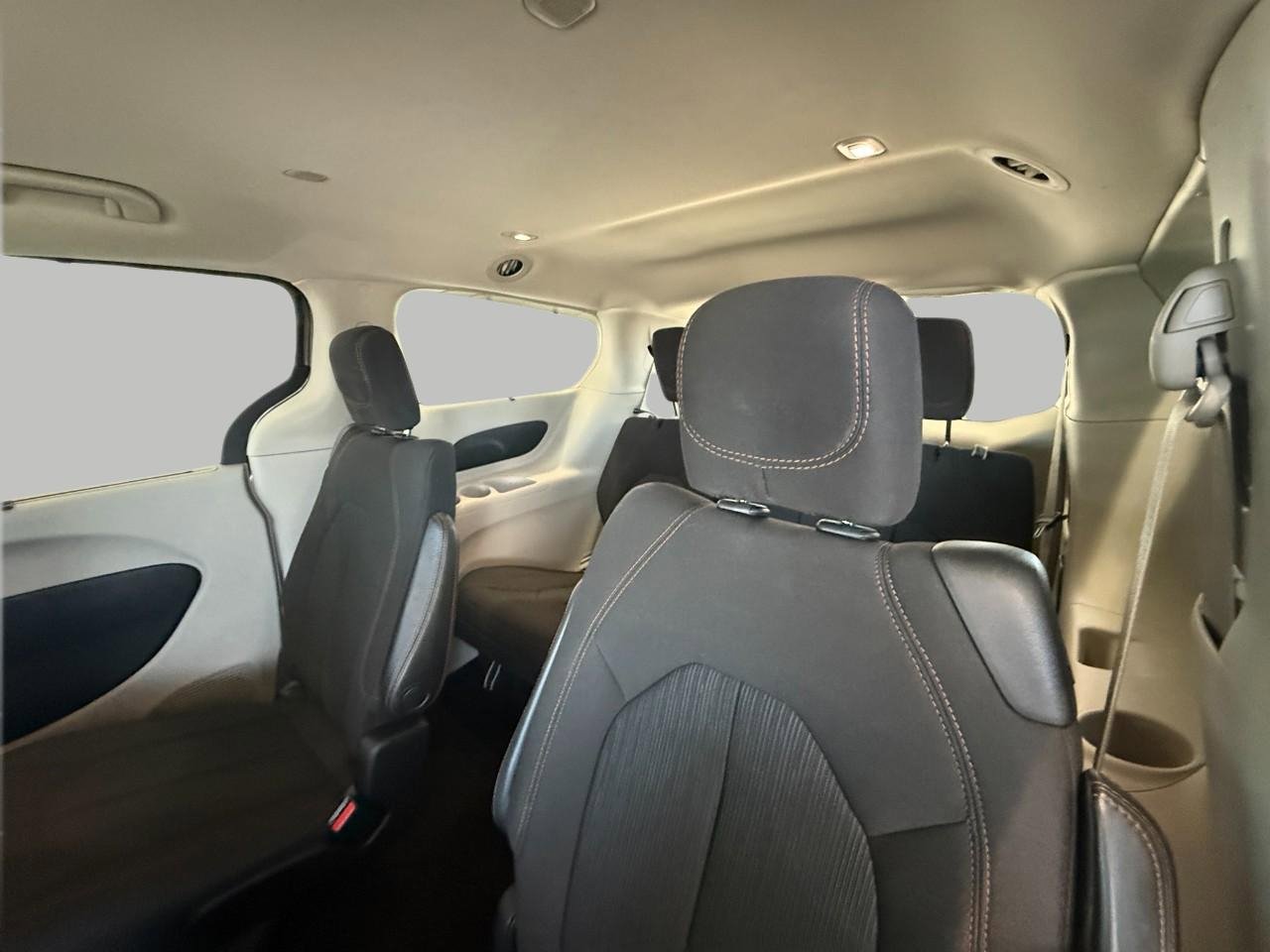 Used 2017 Chrysler Pacifica Touring Plus image 26