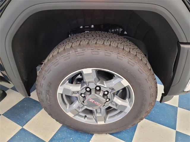 New 2025 GMC Sierra 2500 SLT image 15