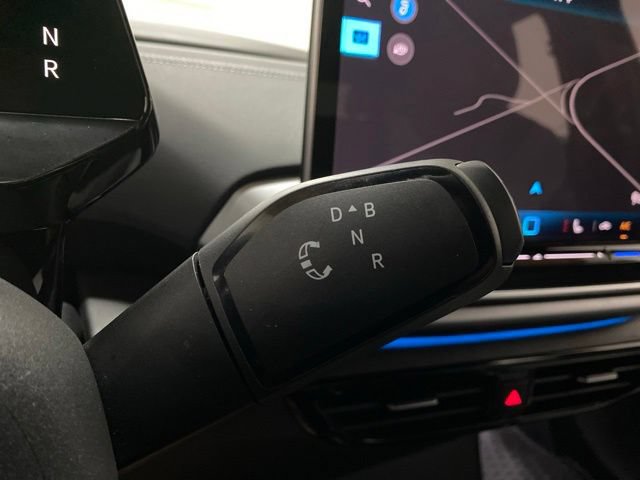 Used 2025 Volkswagen ID.4 Pro RWD image 41