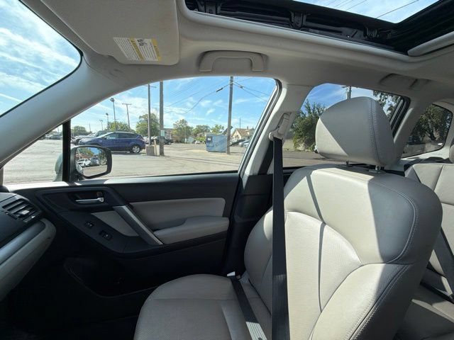 Used 2015 Subaru Forester 2.5i Limited AWD/4WD image 28