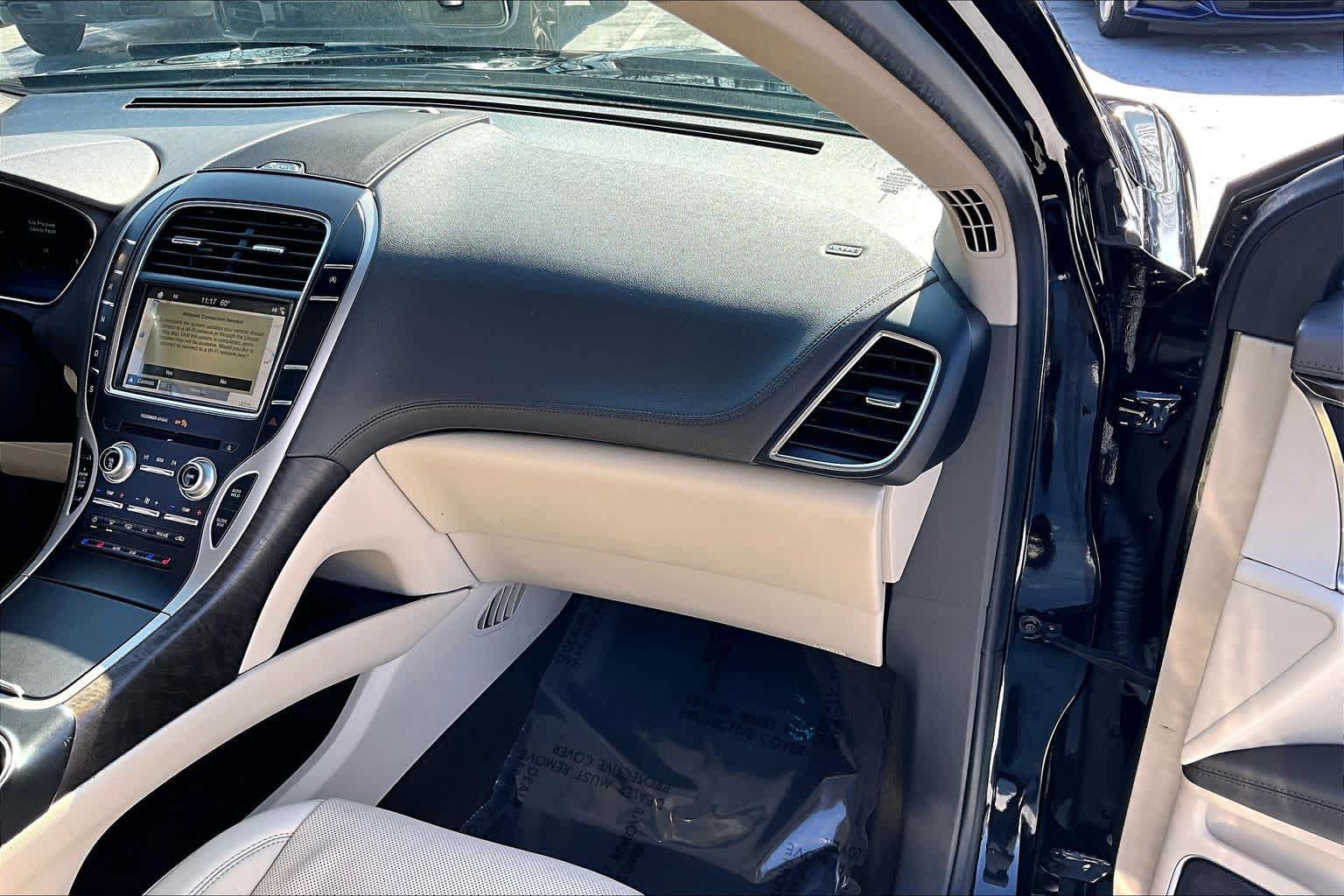 Used 2019 Lincoln Nautilus Reserve w/ Driver Assistance Package AWD/4WD image 18