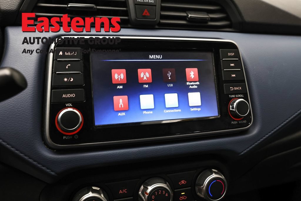 Used 2023 Nissan Versa SV FWD image 21